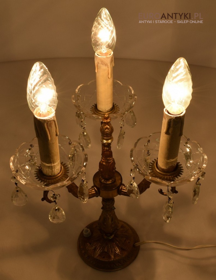 kryształowa lampka stołowa